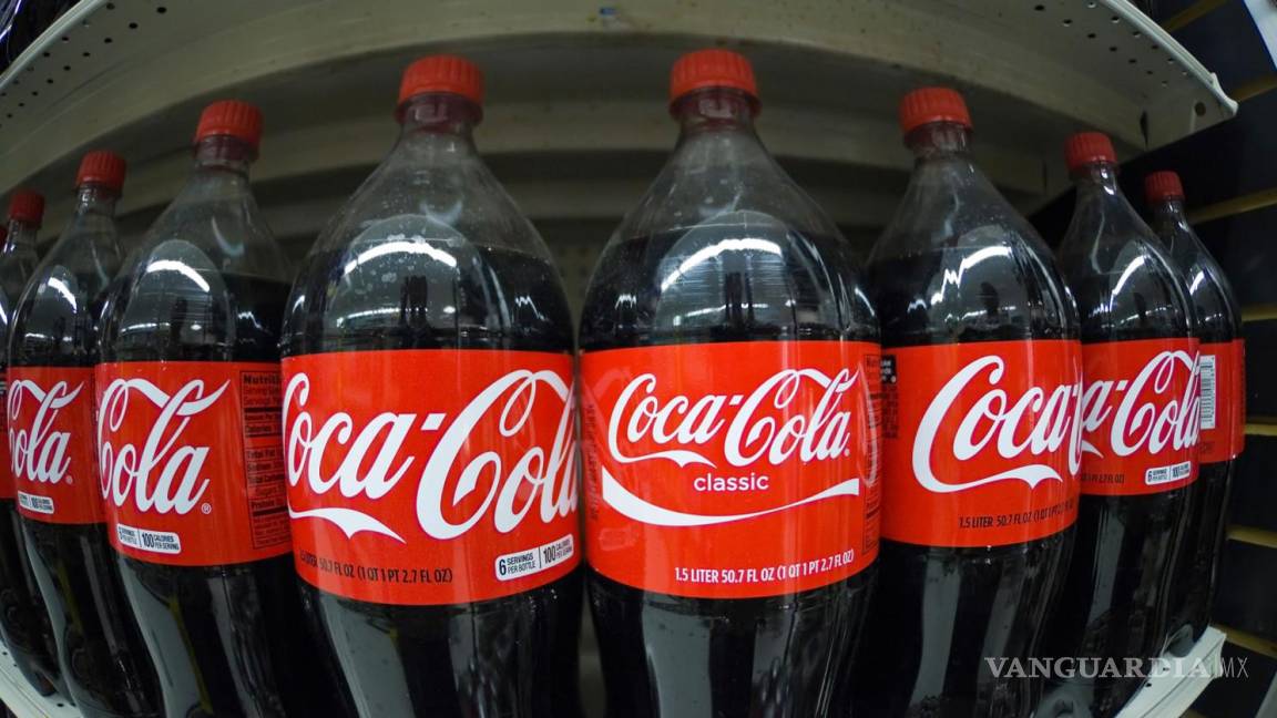 Chino muere tras ingerir una botella de 1.5 litros de Coca-Cola en 10 minutos