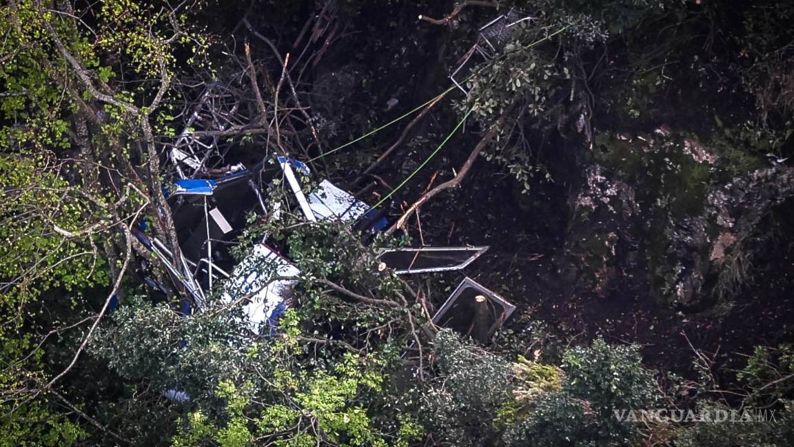 Cae teleférico en Italia, mueren tres turistas y maquinista
