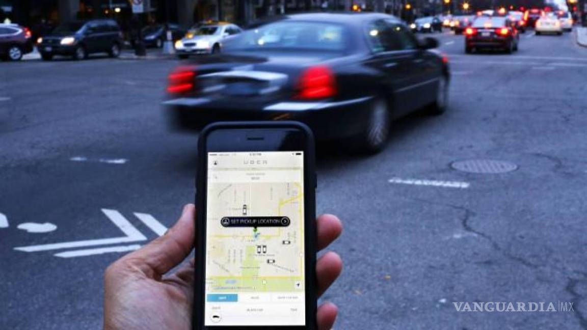Sigue rechazo de taxistas a Uber en Torreón