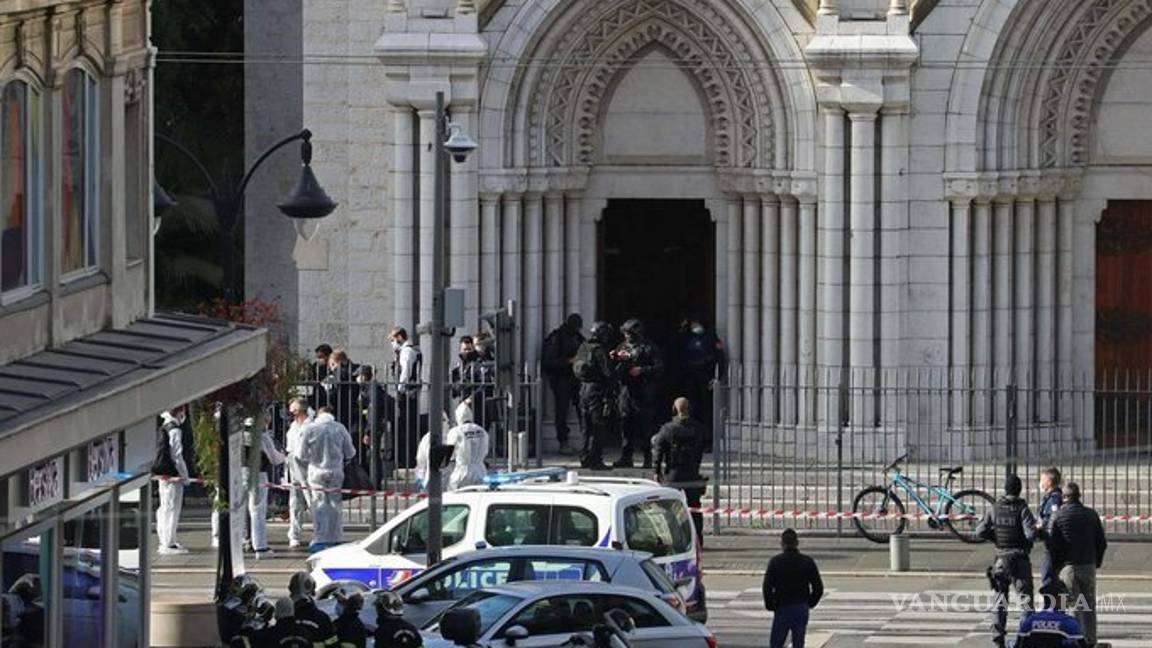 $!Mujer fue decapitada dentro de una iglesia en Francia