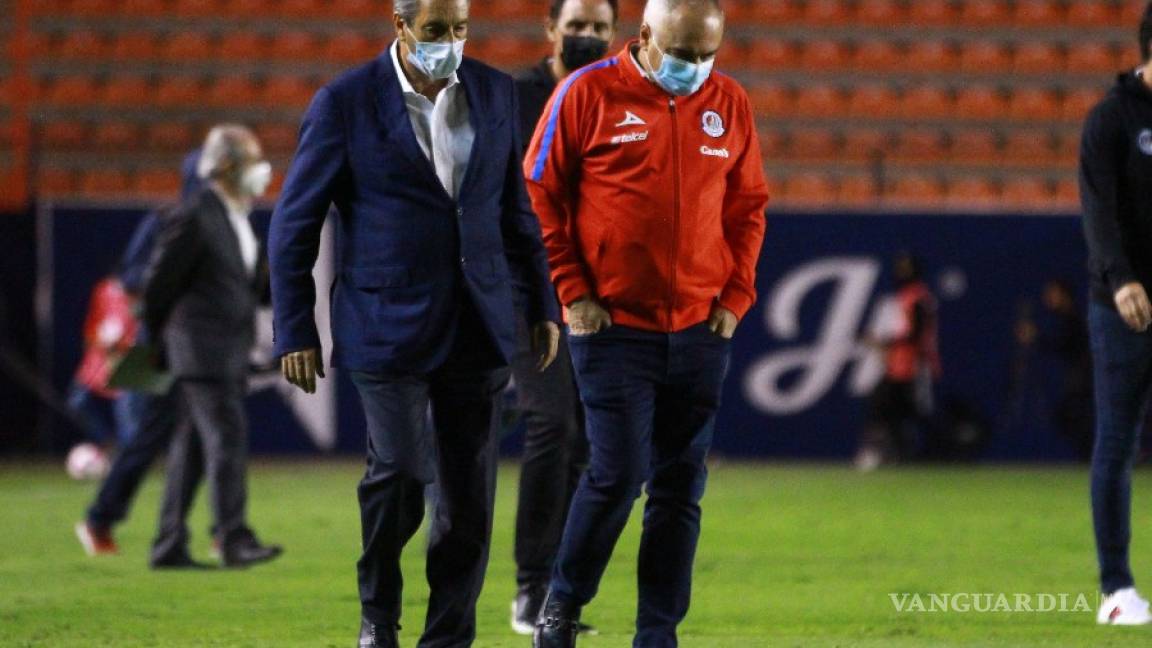 Memo Vázquez queda fuera del Atlético de San Luis tras goleada de Mazatlán