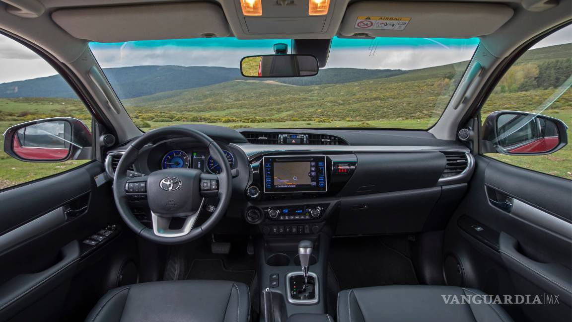 $!Toyota Hilux Doble Cabina 2.4 150D AT Invincible: sin límites