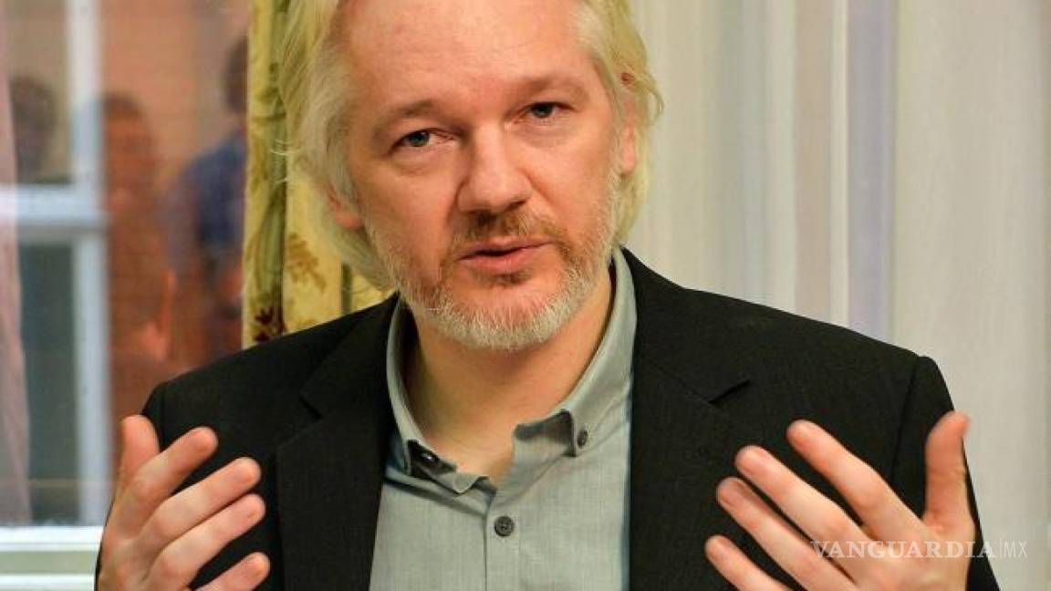 No eres ejemplo de integridad, le responde la CIA a Assange