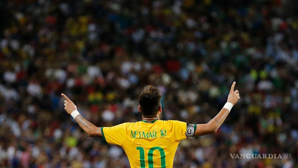 Neymar sale en defensa de Brasil