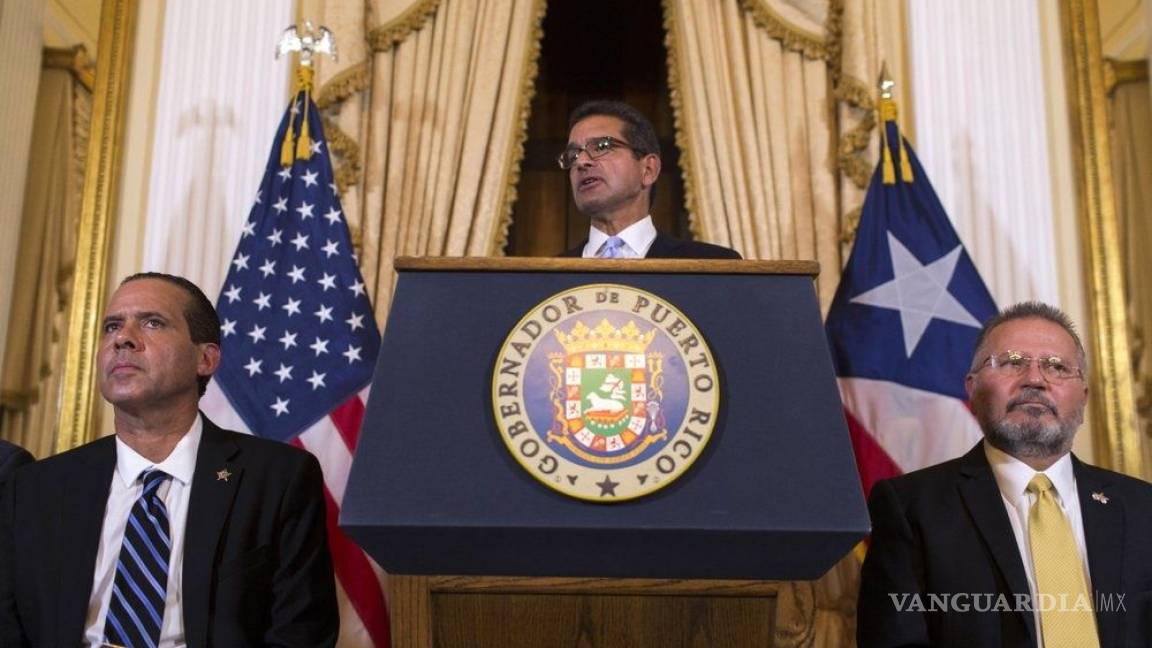 Pedro Pierluisi jura como gobernador de Puerto Rico, pero aún no ha sido aprobado por el Senado