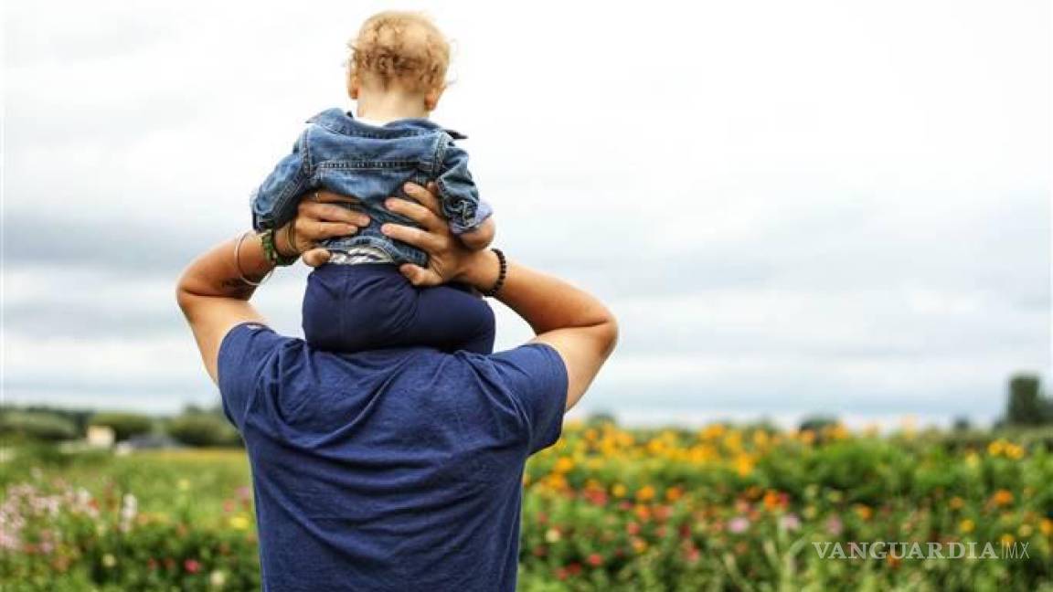 Los hombres también tienen un ‘reloj biológico’ para ser padres