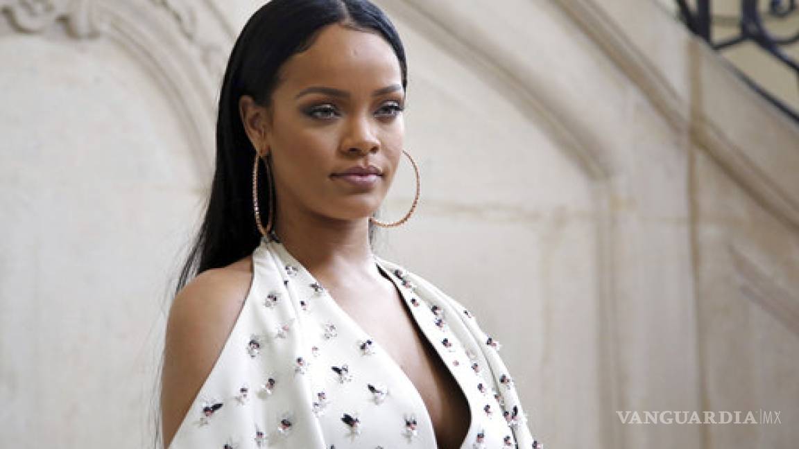 Rihanna exige fin a la violencia en su natal Barbados tras asesinato de primo