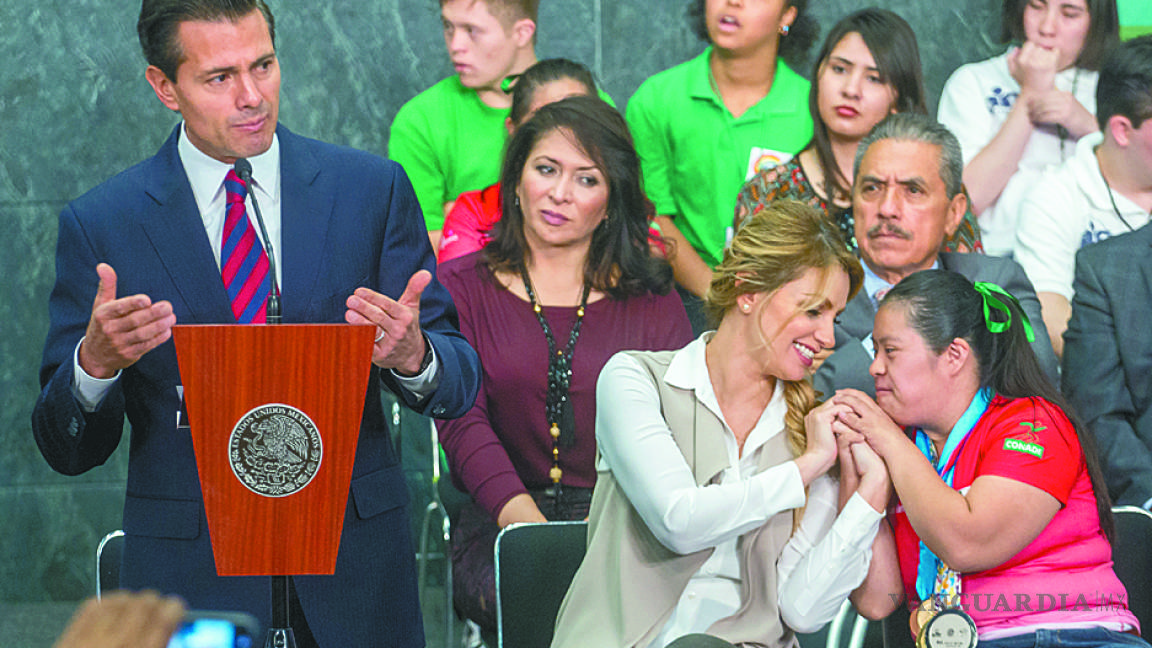 Peña Nieto garantiza respeto para discapacitados