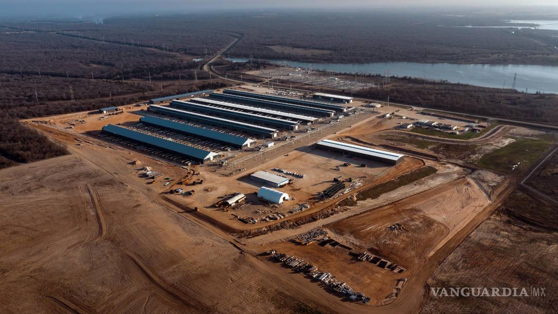 $!Mina de bitcoins de Riot Platforms en Rockdale, Texas. Esta mina utiliza 2.5 veces la potencia de todos los vagones del metro de la ciudad de Nueva York.