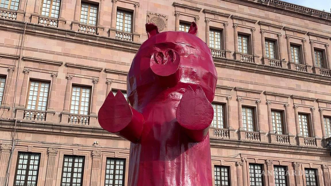 Con un ‘cerdo de gomita’ monumental el Cerdo de Babel continúa la celebración de sus 20 años