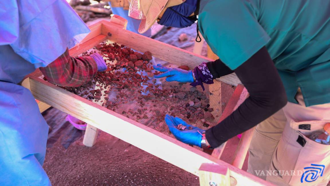 $!La Fiscalía del Estado de Jalisco realizó una jornada de trabajo junto con integrantes del colectivo Guerreros Buscadores de Jalisco el 13 de marzo de 2025 en el Rancho Izaguirre, con el fin de verificar si habías más restos humanos.