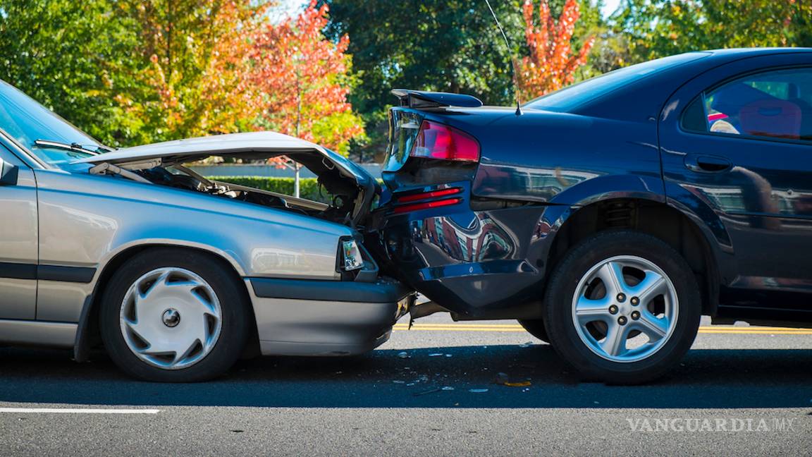 $!Te lo recordamos, guarda la distancia al conducir