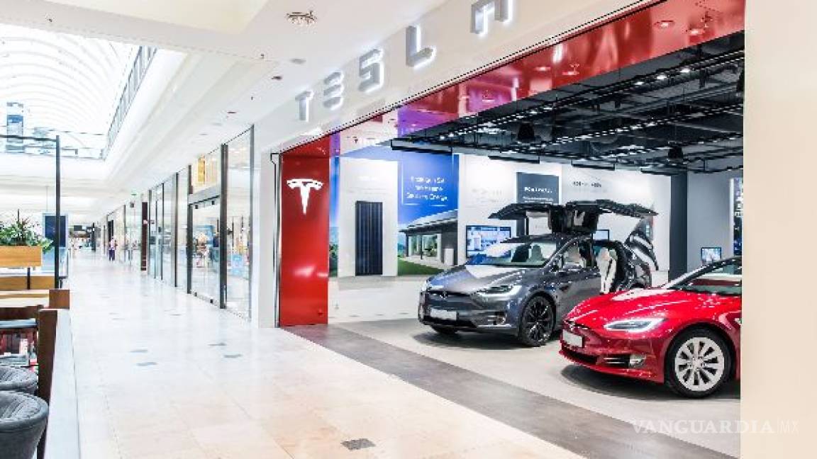 Tesla no cerrará todas sus tiendas