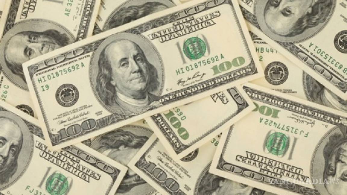 Dólar se vende hasta en 18.90 pesos en el AICM