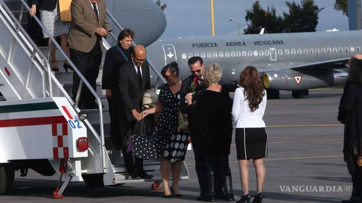 $!Traer las cenizas de José José costó ¡1.5 millones de pesos al erario público!