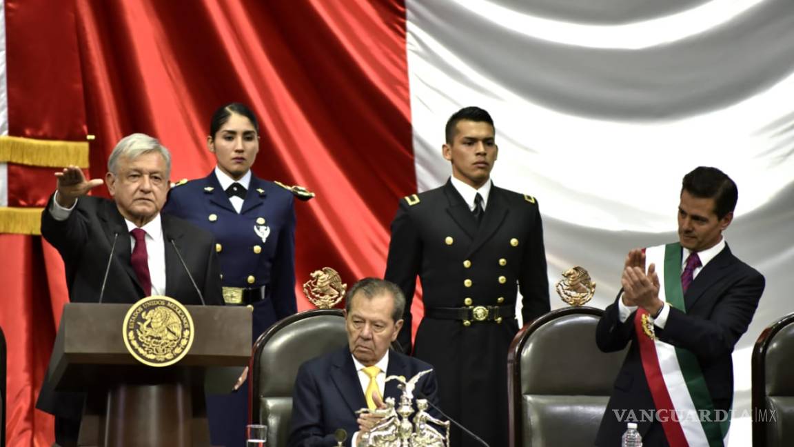 Por última vez como presidente, redes tunden a Peña Nieto por mensaje de AMLO