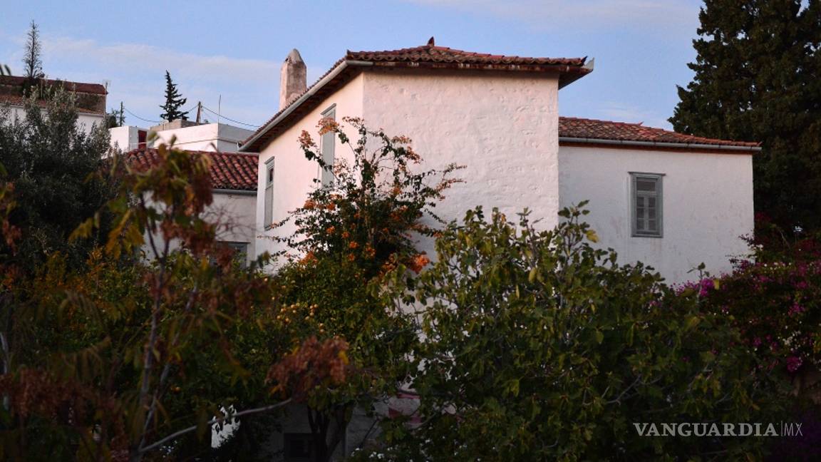 $!Hydra, la isla griega de Leonard Cohen, recuerda a su poeta y compositor