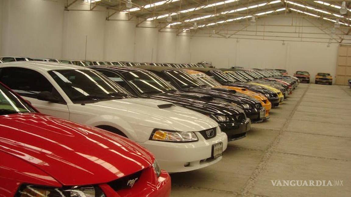 $!El rancho del hombre fuerte de Eruviel: 136 autos de colección, lago artificial, etc