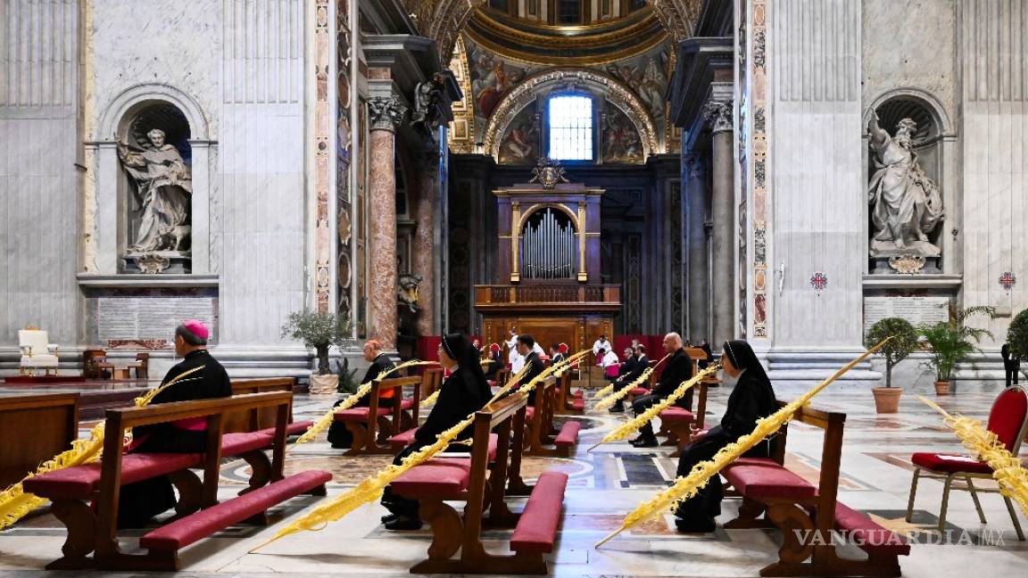 $!Celebra Papa inicio de Semana Santa en una basílica de San Pedro vacía