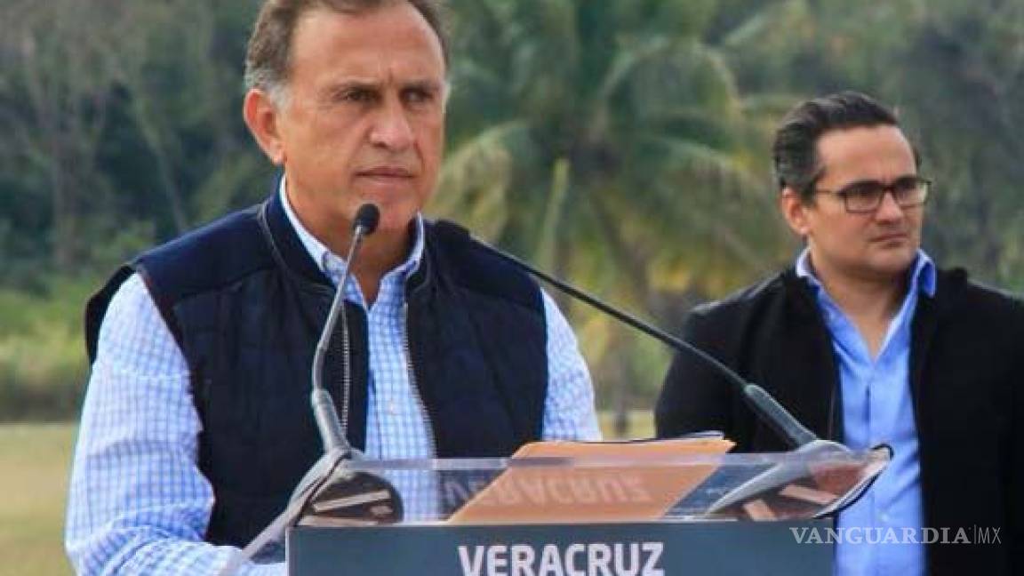 Veracruzanos no votarán por ningún domador: Miguel Ángel Yunes