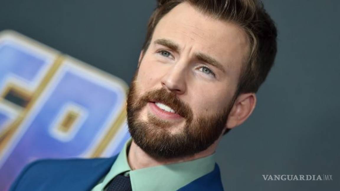 $!¡Chris Evans está en México!: Captan al actor en una playa mexicana