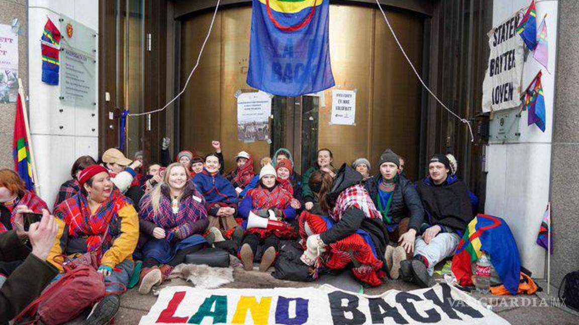 $!Otra vez desalojan a Greta Thunberg, ahora de protestas en Noruega contra parque eólico