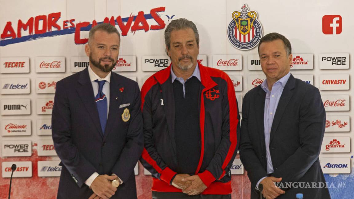 $!Luis Miguel Salvador llegaría al rescate de Chivas