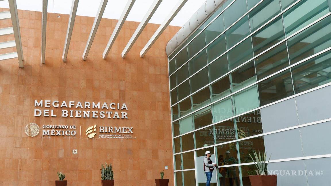 $!Fachada de la Megafarmacia del Bienestar. El IMSS no surtió 4 millones 527 mil 281 recetas a sus derechohabientes durante 2024.