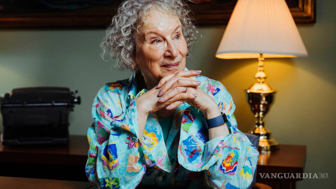$!Margaret Atwood y Salman Rushdie son candidatos al Premio Booker