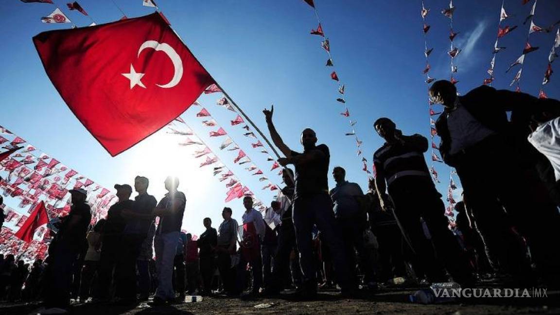 Estalla lucha sobre laicismo en Turquía