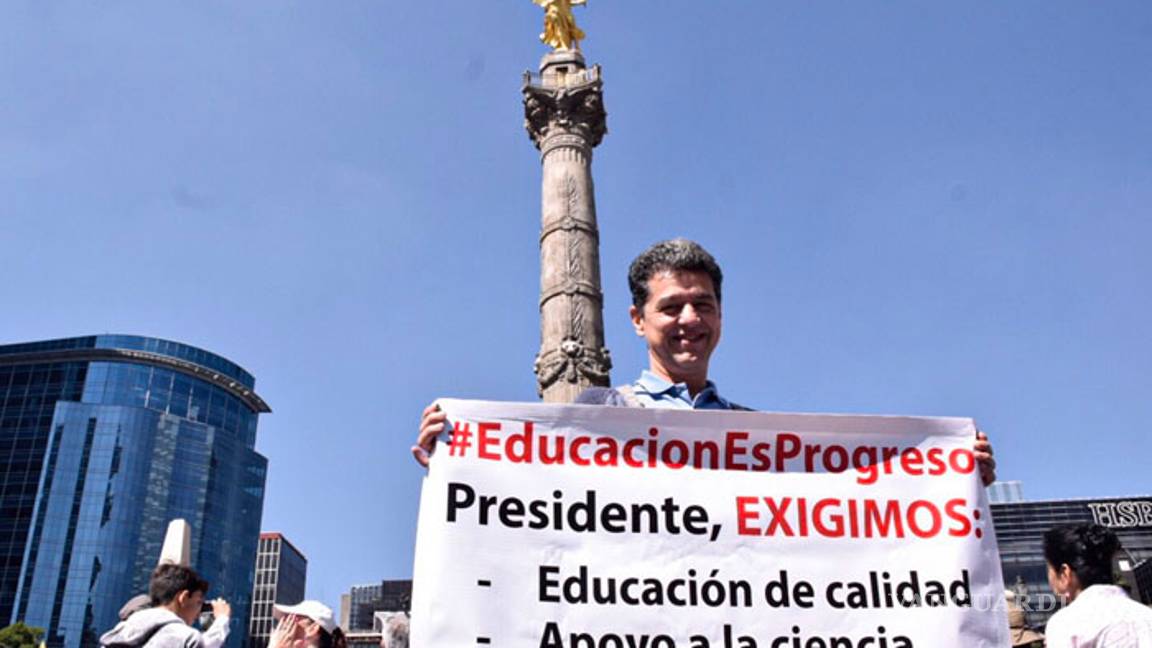 $!Protestas contra AMLO en varios puntos del país, en su Primer Informe