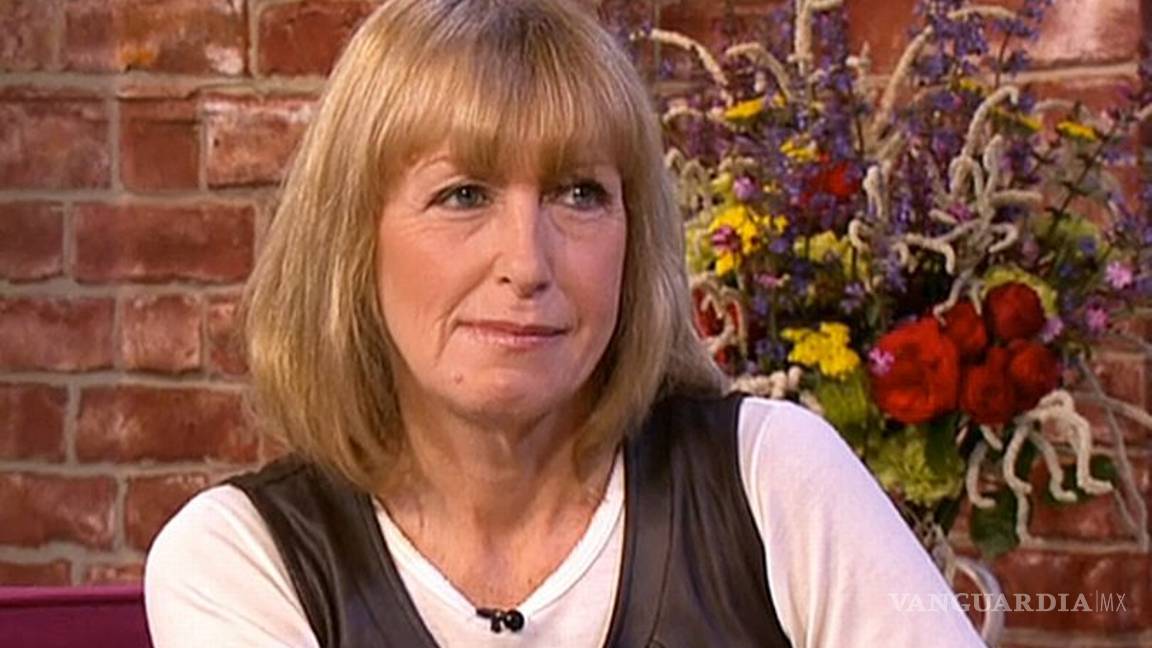 $!Ella deja que su pareja le sea infiel a cambio de regalos, ¿tú lo harías?