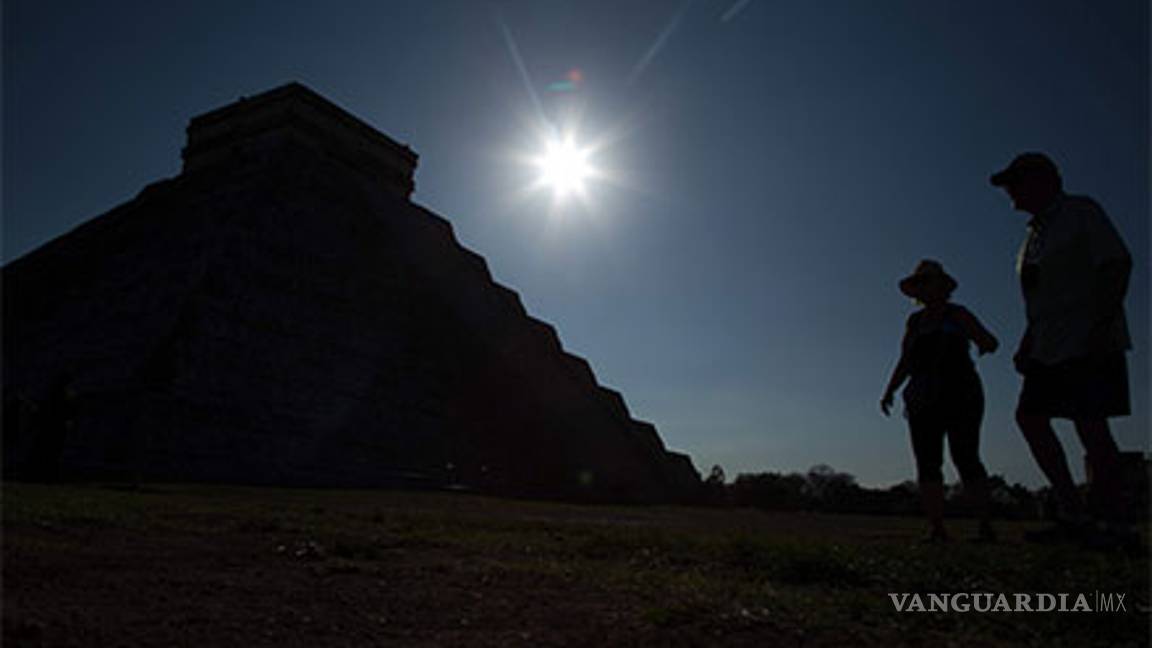 $!'Kukulcán está enojado', dicen por pequeño tornado en Chichén Itzá