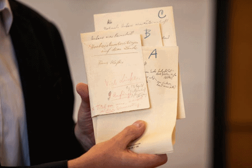 $!Casi un siglo después manuscritos de Kafka ocultos en Suiza salen a la luz en Israel