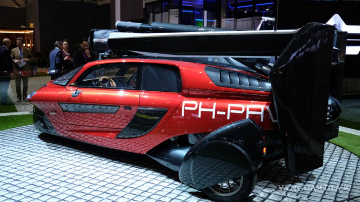 $!PAL-V Liberty, automóvil volador inspirado en James Bond