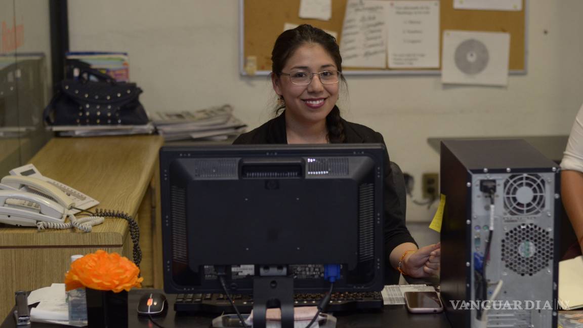 $!Conoce a Betty, la secretaria de la redacción de Vanguardia