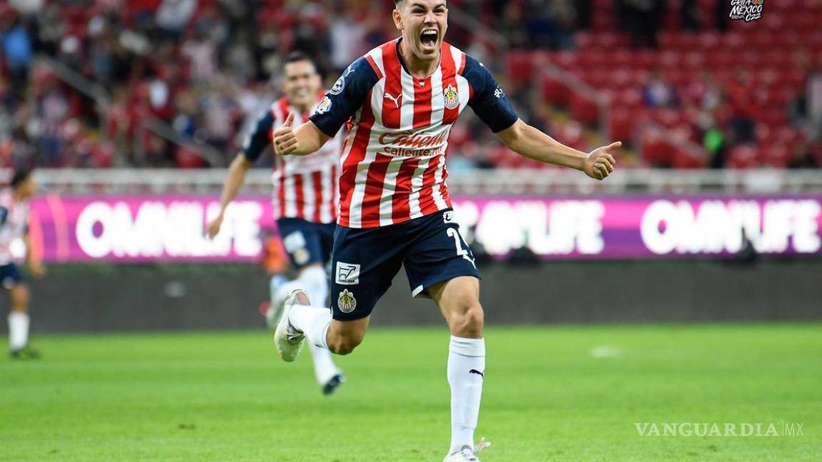 Chivas golea 3-0 a Mazatlán