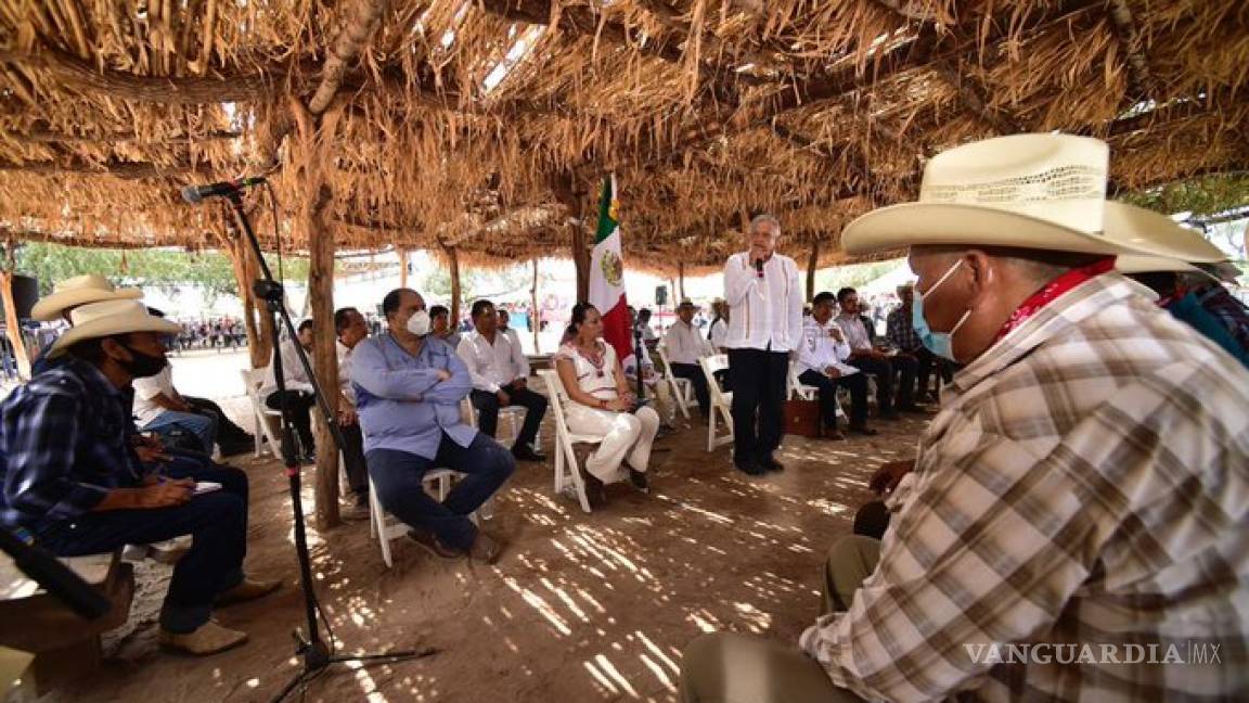 AMLO ofrece restituir tierras a pueblos yaquis