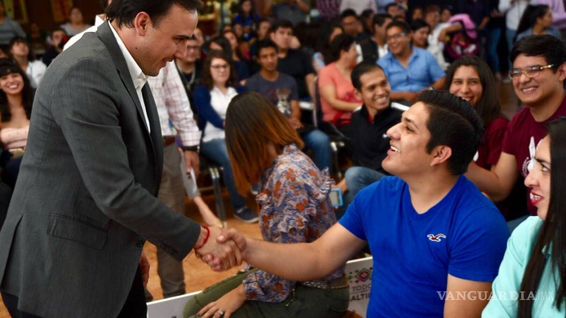 $!Entrega Manolo Jiménez Becas Universitarias "Todos por la Educación"