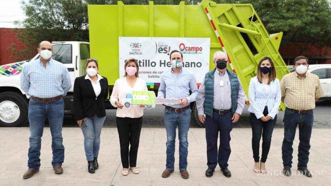 Saltillo firma convenio de colaboración con Ocampo; le dona camión recolector de basura