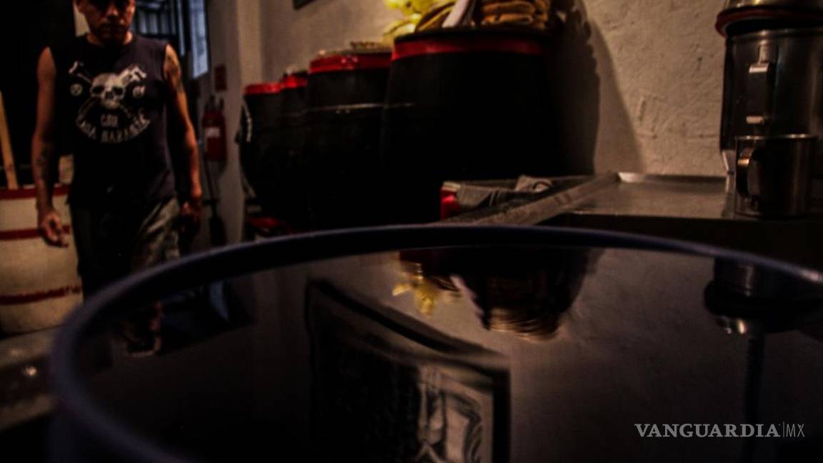 $!"Cuando empezamos no había hipsters": cómo los punks rescataron la tradición del pulque en México