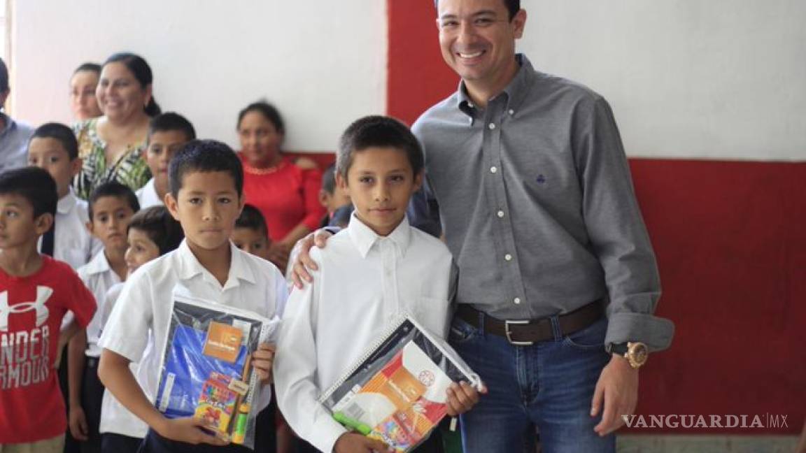 En Coahuila, niños canjearán tapitas por tablets y aportarán además al medio ambiente