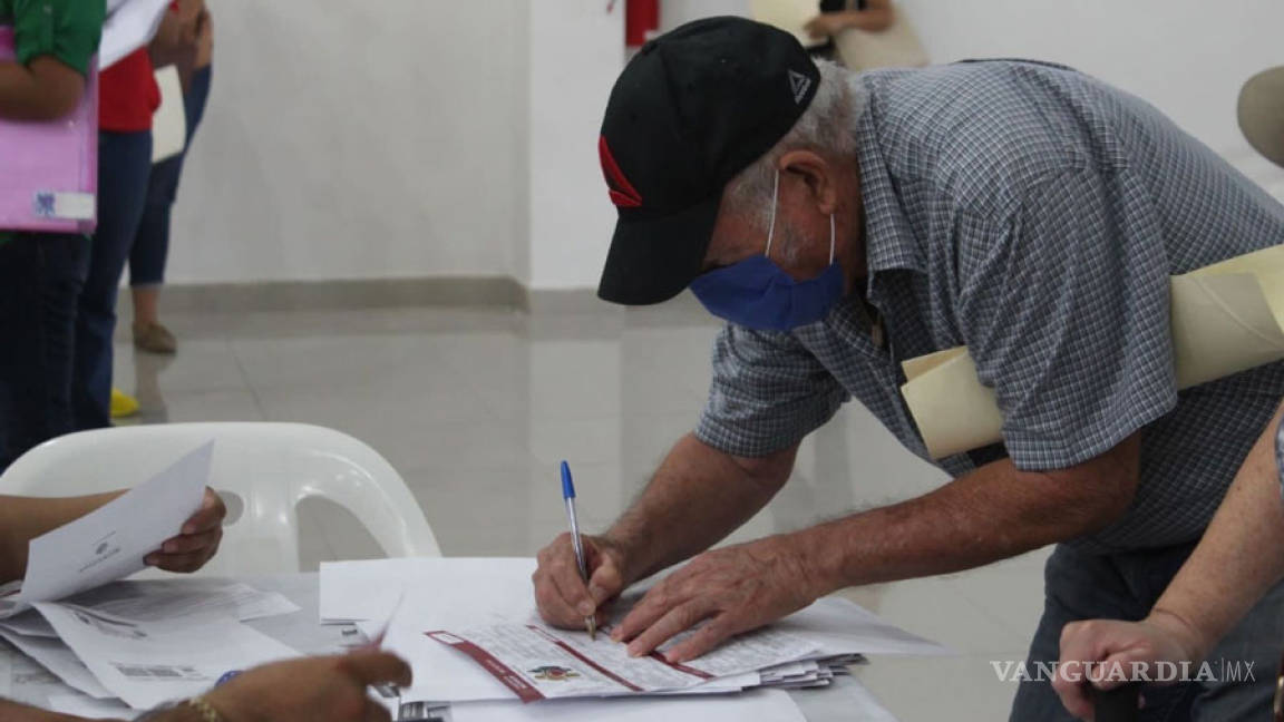 Gobierno Federal entrega apoyos 68 y más en San Buenaventura