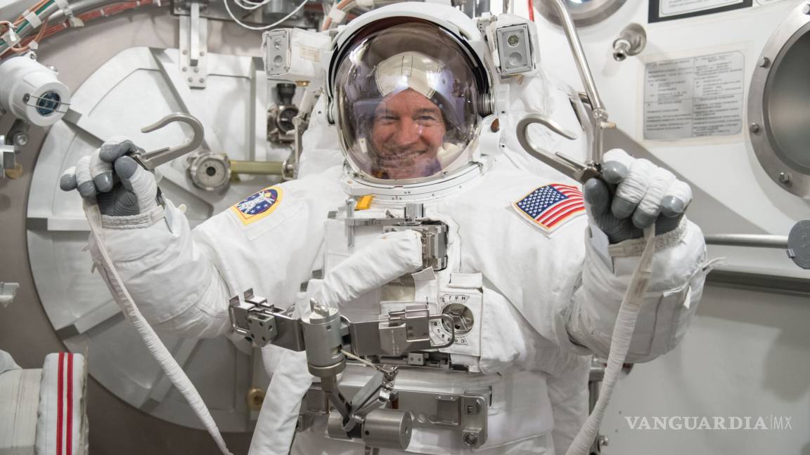 Jeff Williams rompe récord de permanencia en el espacio