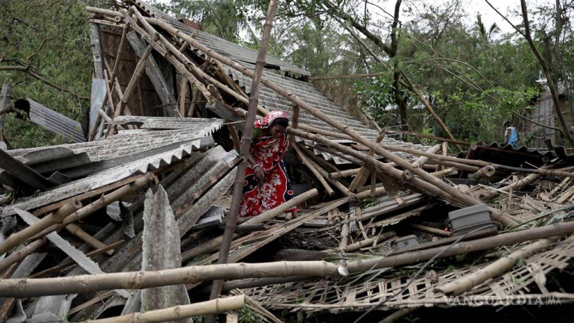 Ciclón Amphan deja un rastro de devastación a su paso por la India y Bangladesh, hay 88 muertos