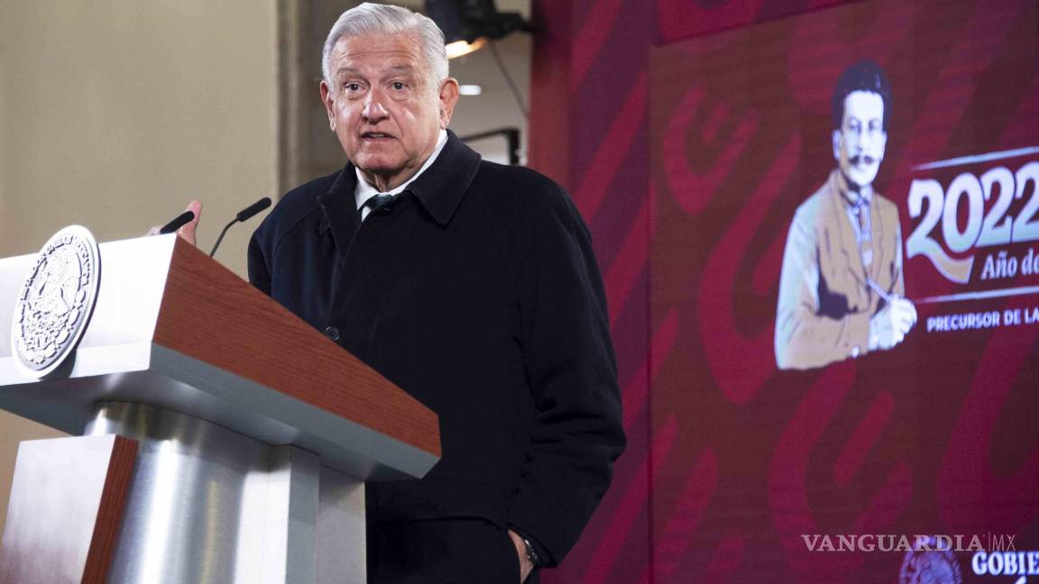 $!Si bien López Obrador mantiene elevados niveles de aprobación, “The Economist” destaca que los mexicanos expresan bajos niveles de confianza en el gobierno.