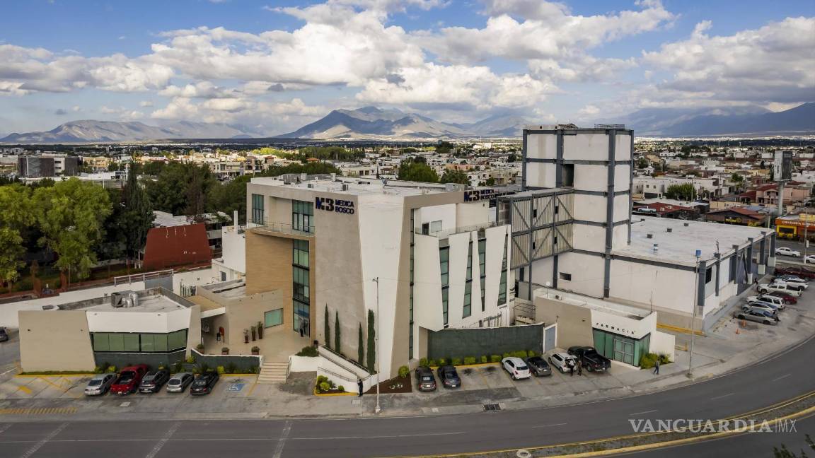 $!Mientras que el Servicio Médico del Magisterio es señalado por su mala calidad, la familia del líder del SNTE construye uno de los complejos médicos privados más grandes de la ciudad.