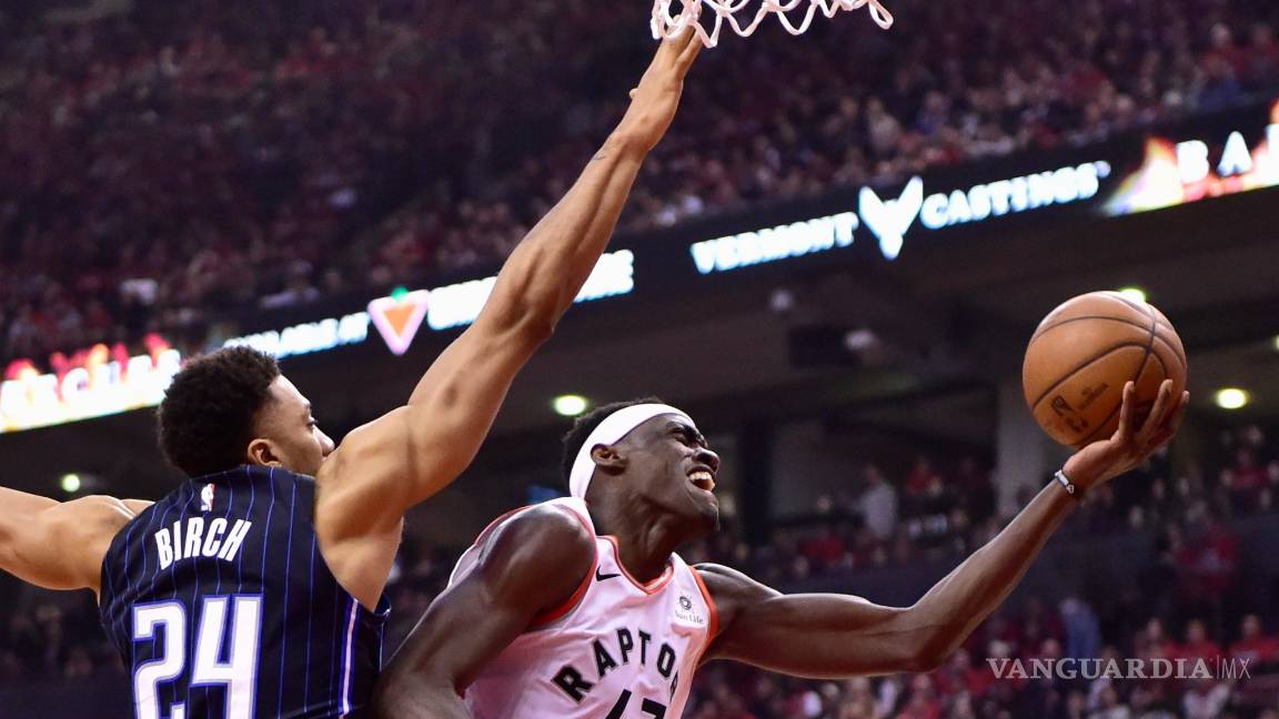 $!Kawhi Leonard comanda el empate en la serie entre Raptors y el Magic