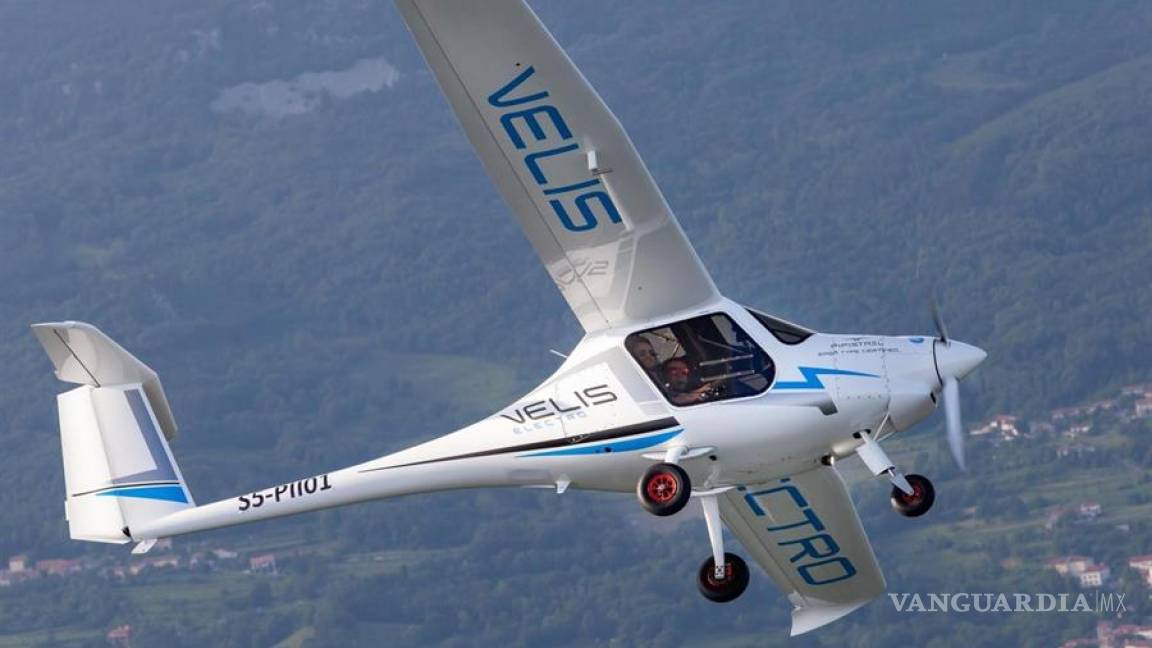 Velis Electro, primer avión eléctrico certificado abre la puerta a los vuelos ecológicos