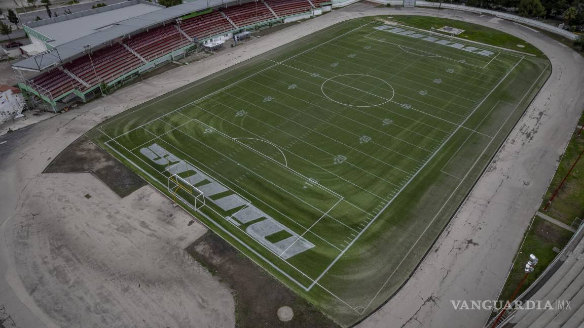 $!Personal técnico continúa evaluando el Estadio Olímpico, que seguirá cerrado hasta nuevo aviso.